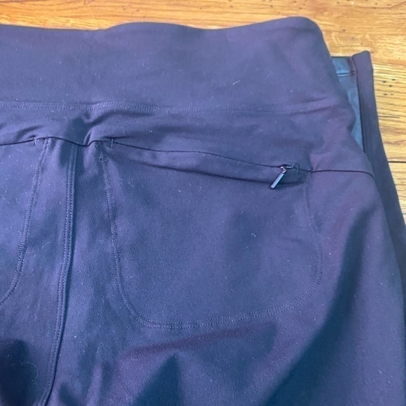 SIZE Medium-Athleta hybrid leggings - Picture 6 of 9